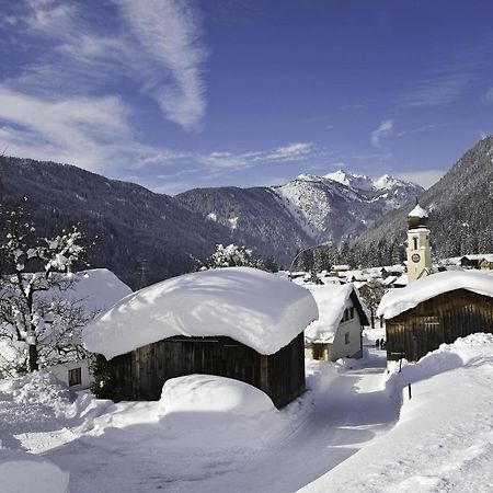 Haus Sonnenhof Daire Wald am Arlberg Dış mekan fotoğraf